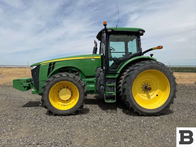 Image of John Deere 8345R equipment image 2