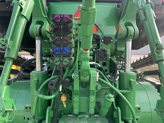 Image of John Deere 8345RT equipment image 4