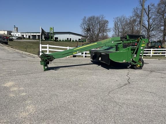 Image of John Deere 835 equipment image 1