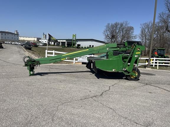 Image of John Deere 835 equipment image 2