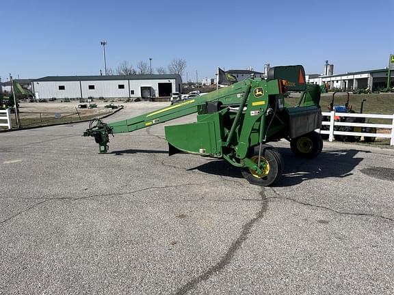 Image of John Deere 835 equipment image 4