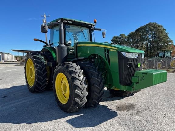 Image of John Deere 8360R equipment image 2