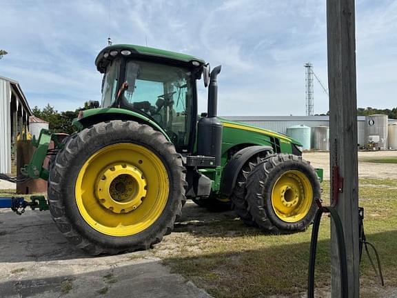 Image of John Deere 8360R equipment image 1