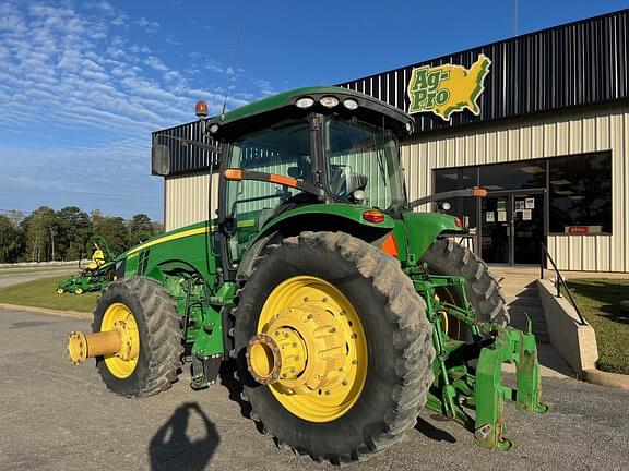 Image of John Deere 8360R equipment image 4