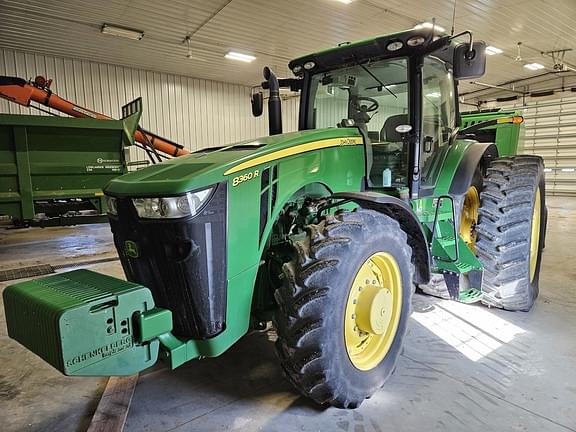 Image of John Deere 8360R equipment image 1