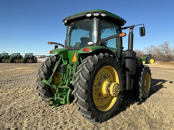 Image of John Deere 8360R equipment image 4