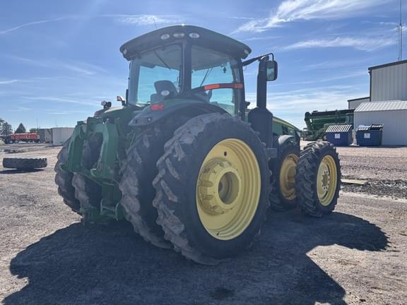 Image of John Deere 8360R equipment image 4
