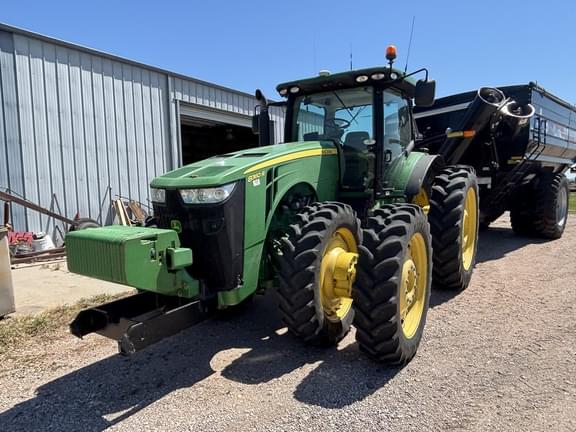 Image of John Deere 8360R equipment image 4
