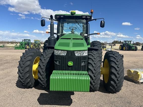 Image of John Deere 8360R equipment image 2