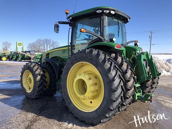 Image of John Deere 8360R equipment image 3