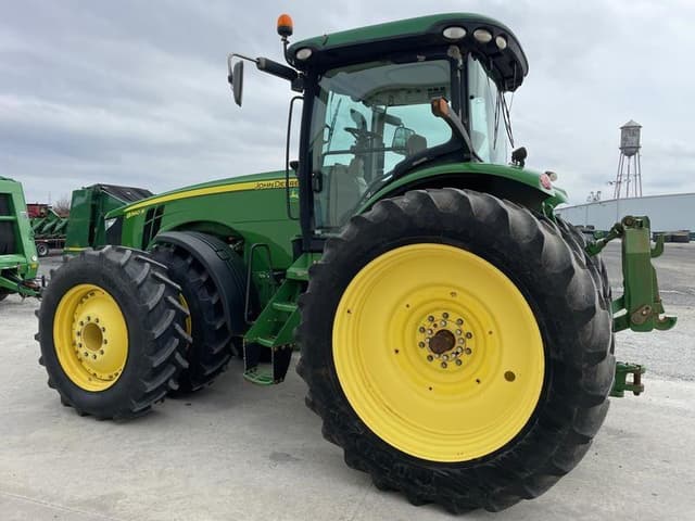 Image of John Deere 8360R equipment image 4