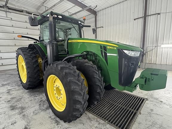 Image of John Deere 8360R Primary image