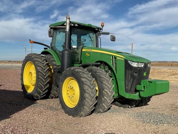 Image of John Deere 8360R equipment image 2