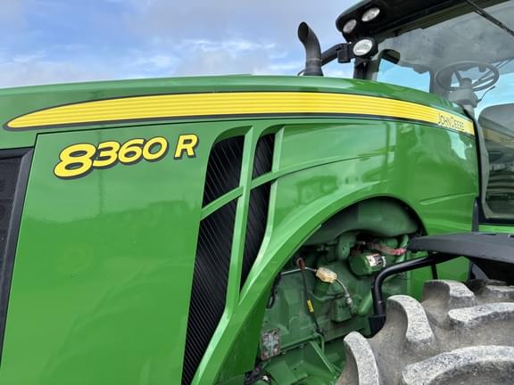 Image of John Deere 8360R equipment image 1