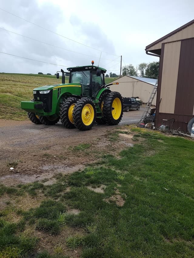 Image of John Deere 8360R equipment image 1