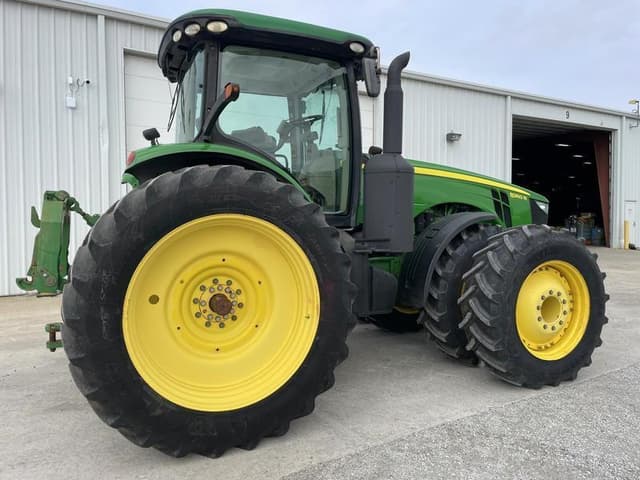 Image of John Deere 8360R equipment image 4