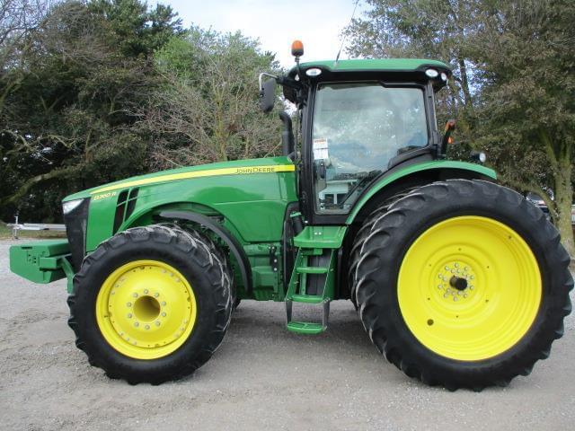 Image of John Deere 8360R equipment image 2