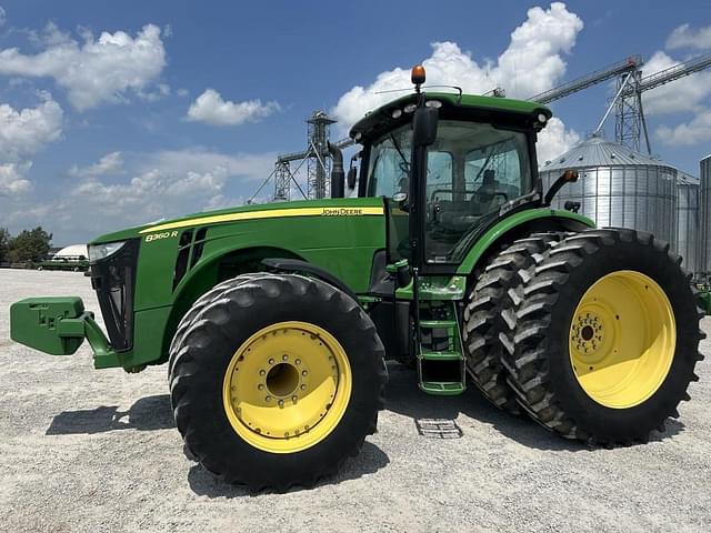 Image of John Deere 8360R equipment image 1