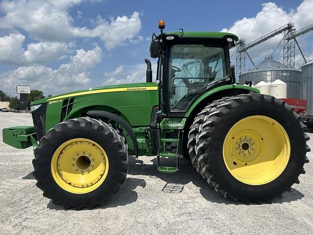 Image of John Deere 8360R equipment image 2