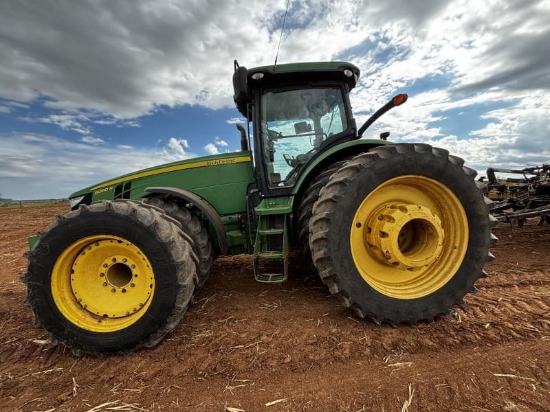 Image of John Deere 8360R Primary image