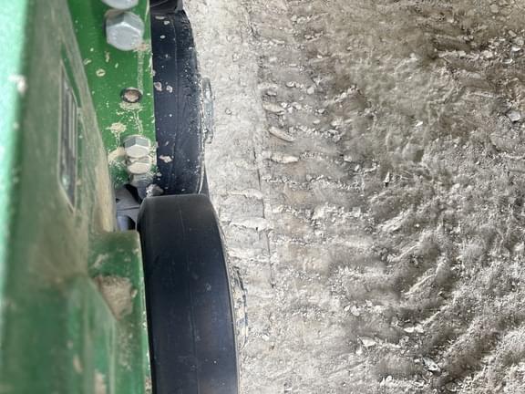 Image of John Deere 8360RT equipment image 3