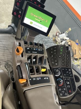 Image of John Deere 8360RT equipment image 3