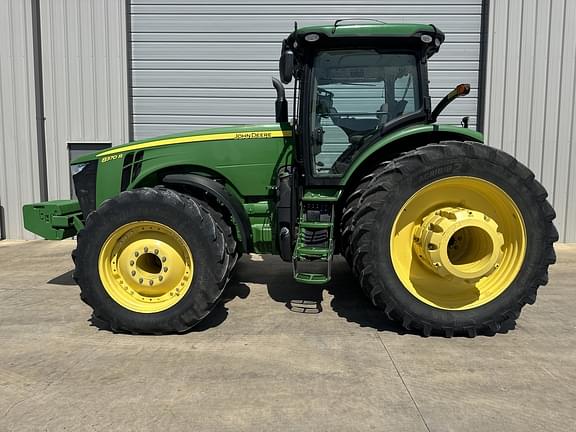 Image of John Deere 8370R Primary image