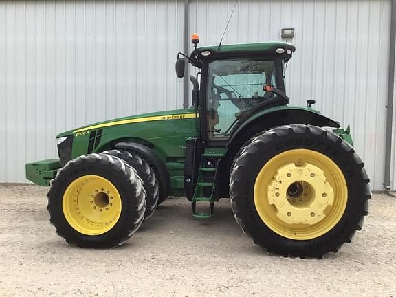 Image of John Deere 8370R Primary image