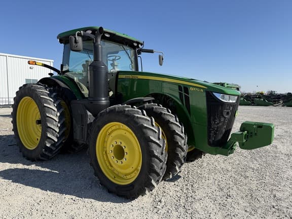 Image of John Deere 8370R Primary image