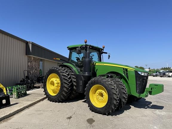 Image of John Deere 8370R equipment image 2