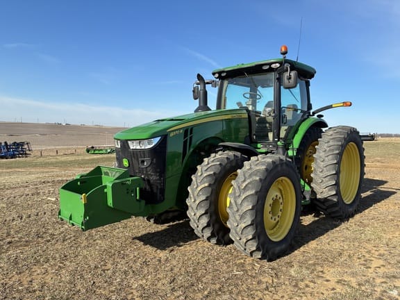 2014 John Deere 8370R Equipment Image0