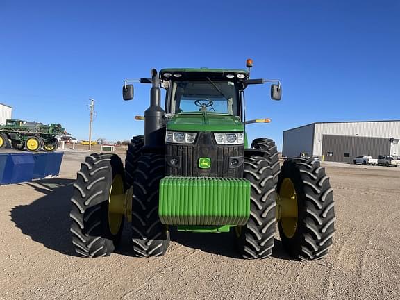 Image of John Deere 8370R equipment image 2