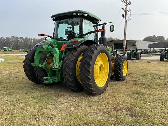 Image of John Deere 8370R equipment image 4