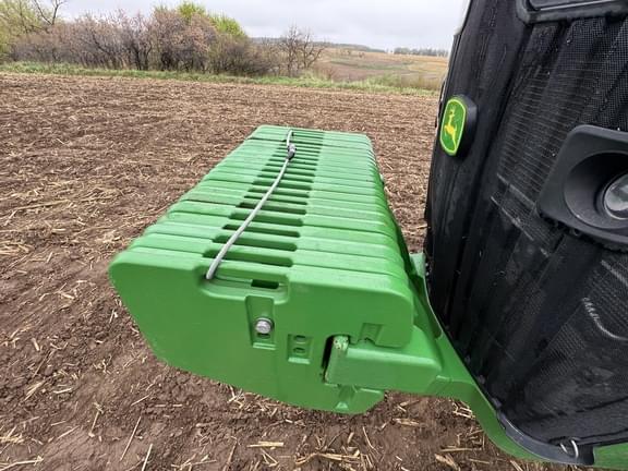 Image of John Deere 8370R equipment image 3
