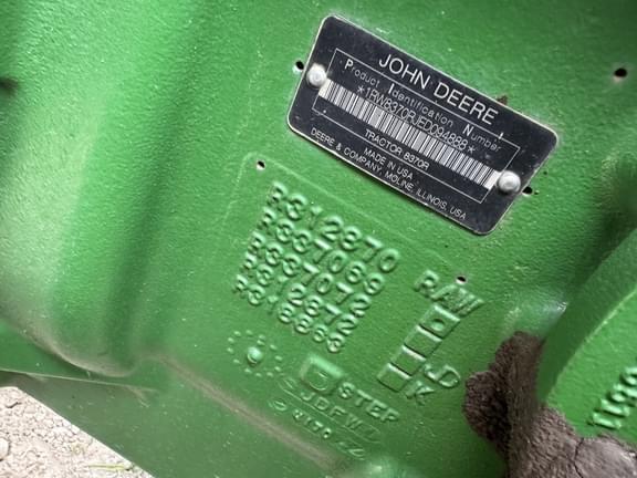 Image of John Deere 8370R equipment image 1