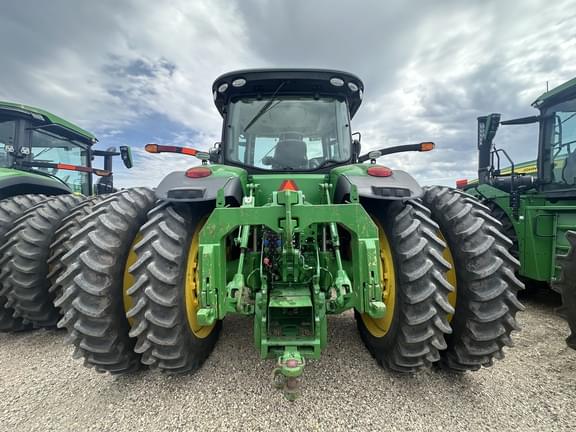 Image of John Deere 8370R equipment image 2