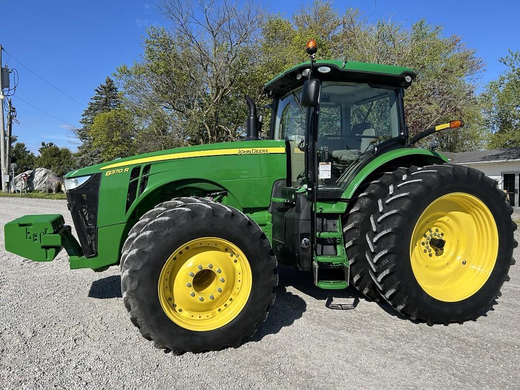 Image of John Deere 8370R Primary image