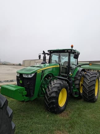 Image of John Deere 8370R equipment image 3