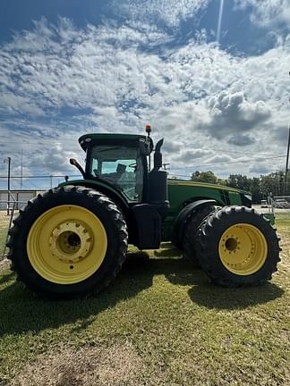 Image of John Deere 8370R equipment image 4