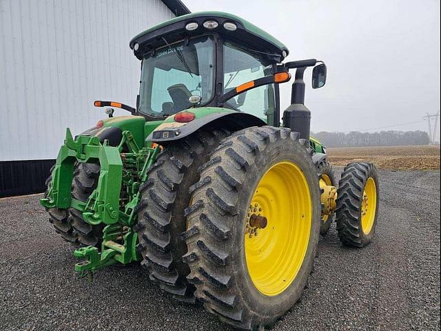 Image of John Deere 8370R equipment image 2