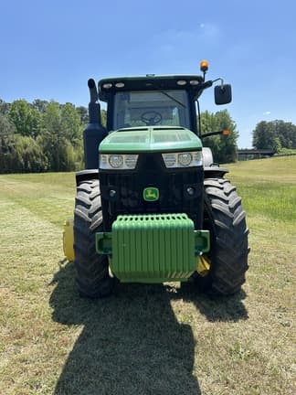 Image of John Deere 8370R equipment image 1