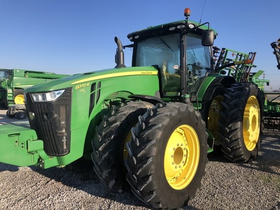 2014 John Deere 8370R Image