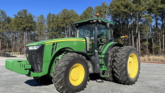 Image of John Deere 8370R equipment image 1