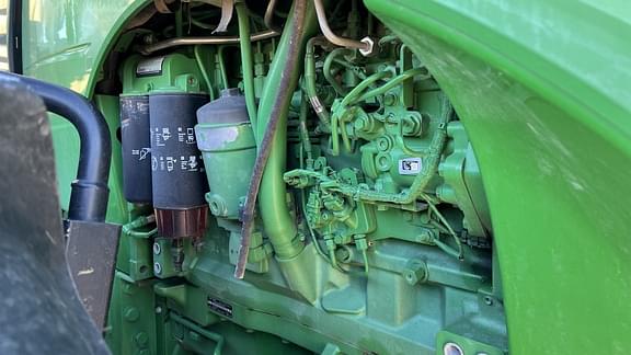 Image of John Deere 8370R equipment image 4