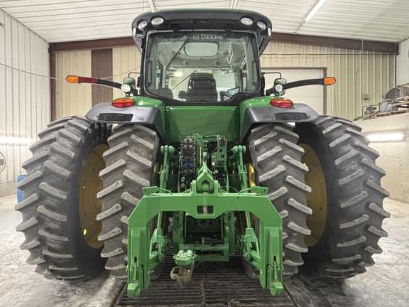 Image of John Deere 8370R equipment image 3