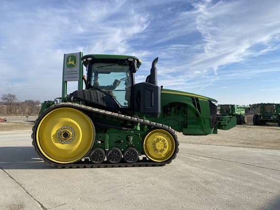 Image of John Deere 8370RT equipment image 2