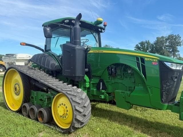 Image of John Deere 8370RT equipment image 2