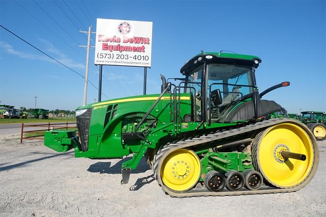 Image of John Deere 8370RT equipment image 2