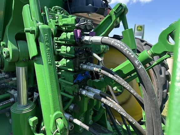 Image of John Deere 8370RT equipment image 4