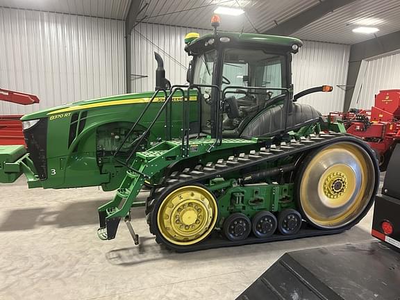 Image of John Deere 8370RT equipment image 3